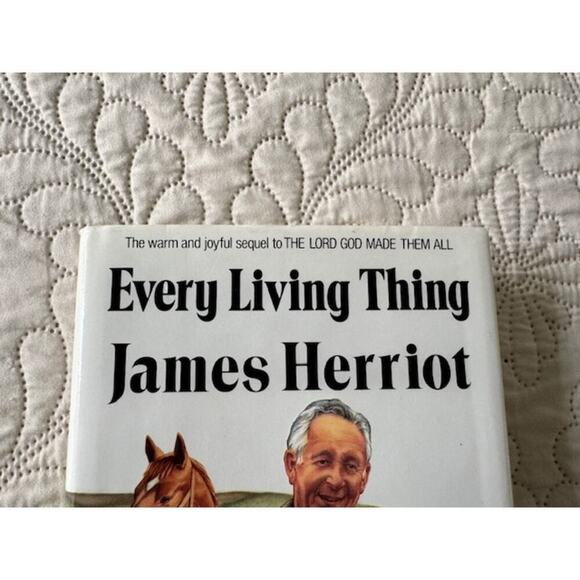 Every Living Thing by James Herriot First Edition First Printing Hardcover Book - Picture 4 of 7